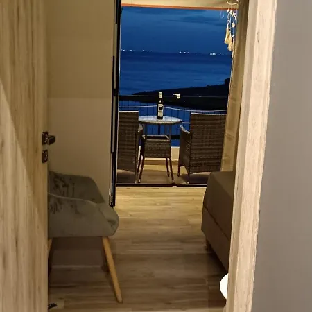 Sea Luxury Apartment Piraeus